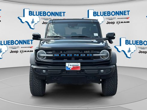 Used 2023 Ford Bronco Outer Banks w/ Sasquatch Package AWD/4WD image 2