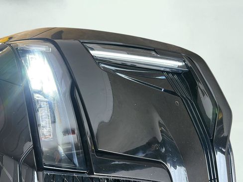 Used 2024 Cadillac Escalade Sport AWD/4WD image 2