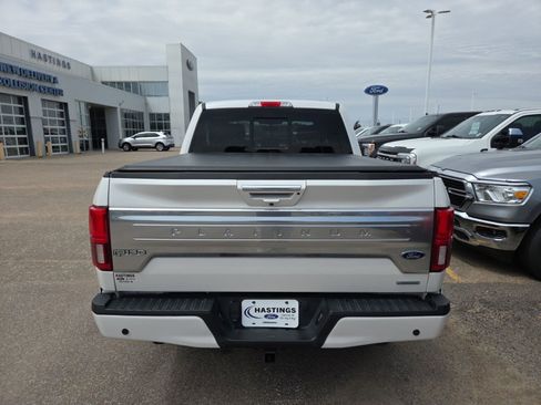 Used 2019 Ford F150 Platinum w/ Equipment Group 701A Luxury AWD/4WD image 4
