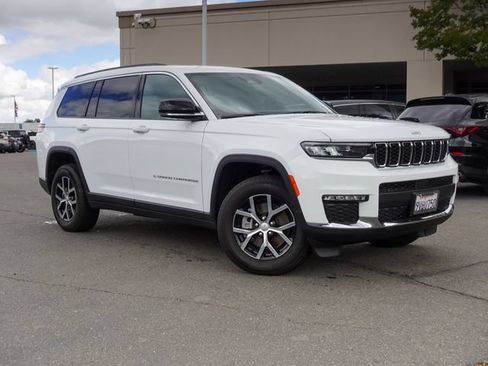 Used 2025 Jeep Grand Cherokee L Limited AWD/4WD image 5