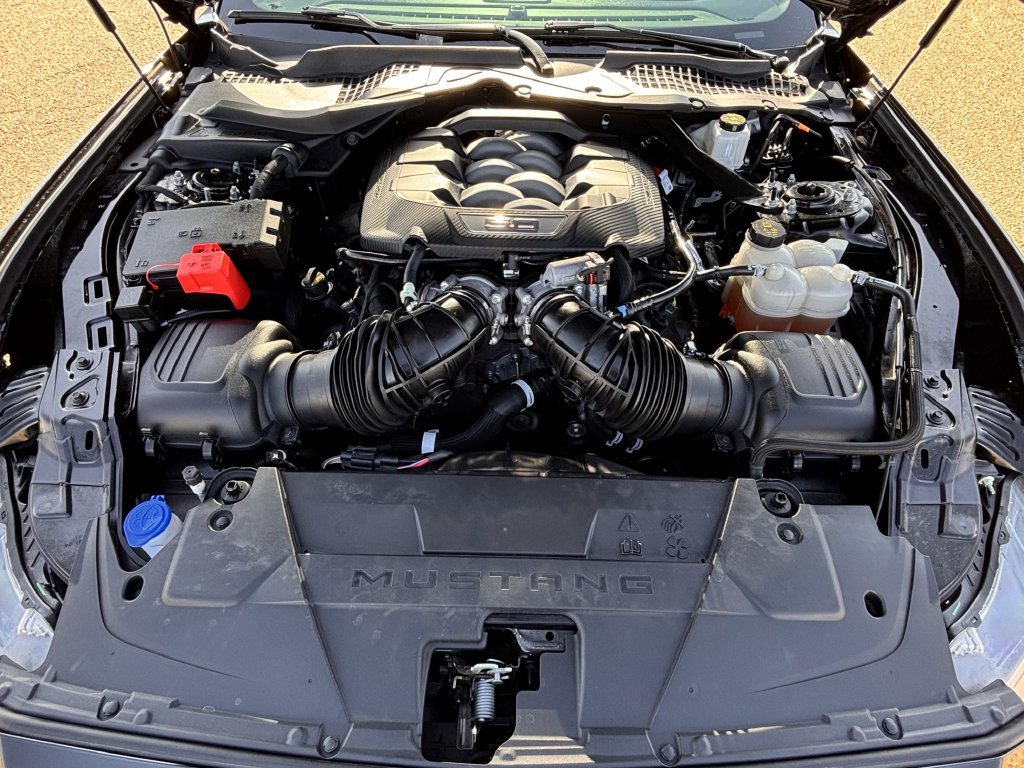 Used 2025 Ford Mustang GT Premium RWD image 28