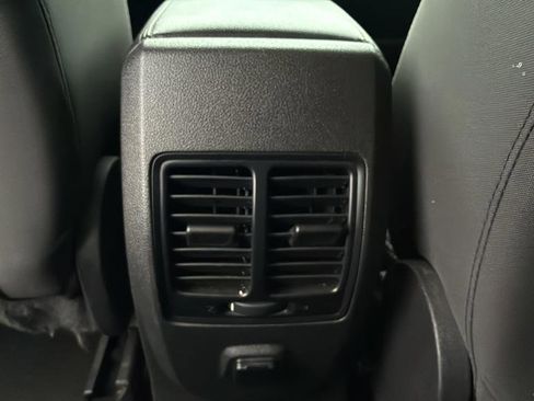 Used 2019 Ford Escape SE image 15