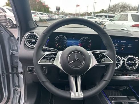 Used 2026 Mercedes-Benz GLB 250 image 15