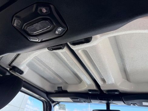 Used 2021 Jeep Wrangler Unlimited Sport image 15