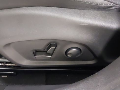 Used 2022 Jeep Renegade Limited w/ Sun, Sound & Wheels Group image 37