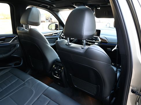 Used 2021 BMW X3 M40i w/ Executive Package image 47