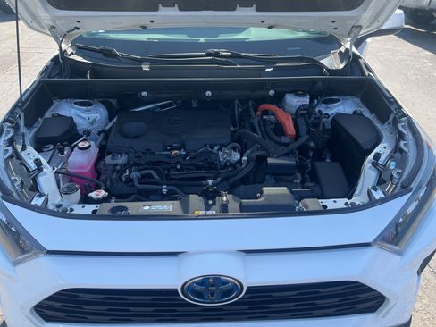 Used 2022 Toyota RAV4 LE image 25