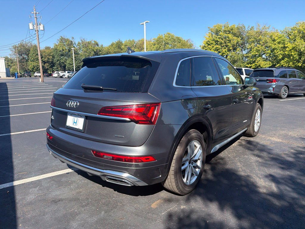 Used 2023 Audi Q5 2.0T Premium w/ Convenience Package AWD/4WD image 5