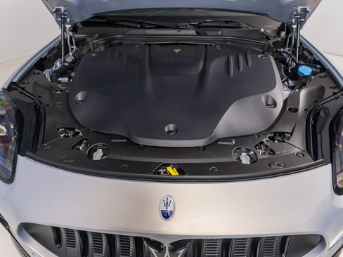 New 2025 Maserati Grecale Folgore image 34