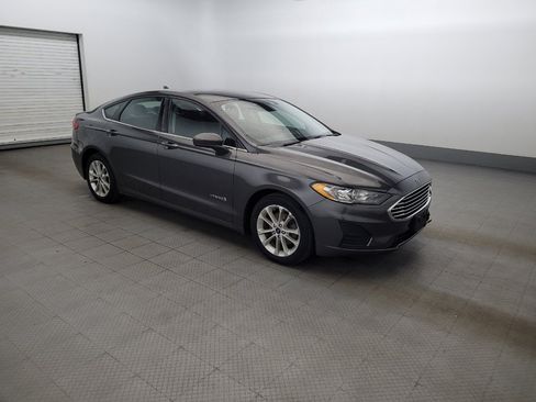 Used 2019 Ford Fusion SE FWD image 11