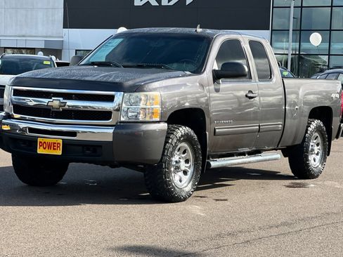 Used 2011 Chevrolet Silverado 1500 LS image 8
