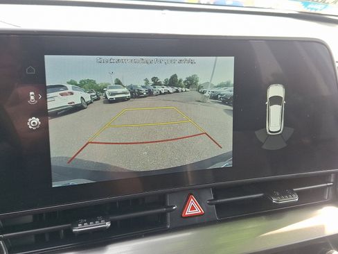 Used 2023 Kia Sportage EX w/ EX Premium Package image 19