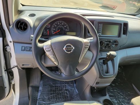 Used 2020 Nissan NV200 SV w/ Sliding Glass Door Package image 14