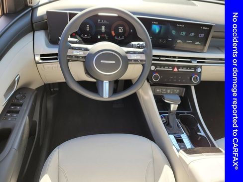 Certified 2025 Hyundai Tucson SEL image 2