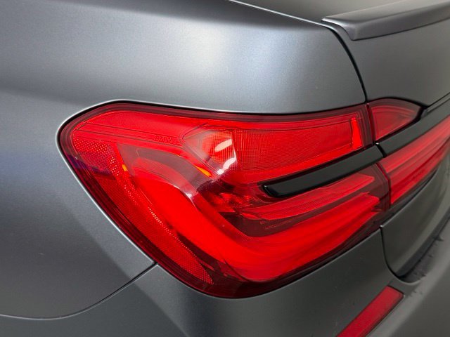 Used 2018 BMW 750i RWD image 12