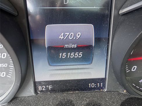 Used 2017 Mercedes-Benz C 300 4MATIC Sedan image 19