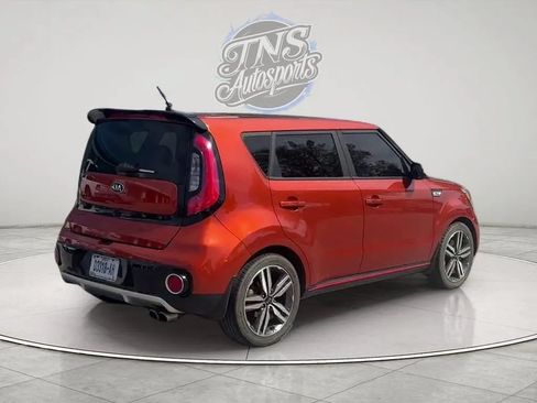 Used 2018 Kia Soul ! w/ Tech Package FWD image 5