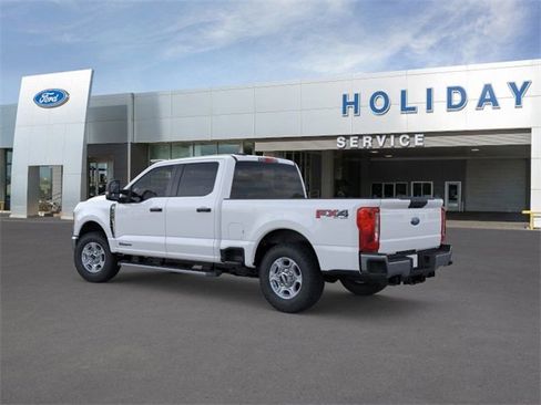 New 2026 Ford F250 XLT w/ FX4 Off-Road Package image 4