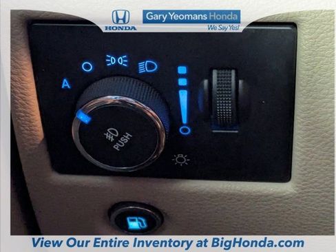 Used 2017 Jeep Grand Cherokee Overland w/ Jeep Active Safety Group image 25