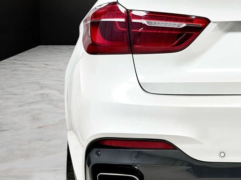 Used 2018 BMW X6 xDrive35i AWD/4WD image 48