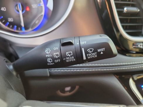 New 2026 Chrysler Pacifica Select FWD image 30