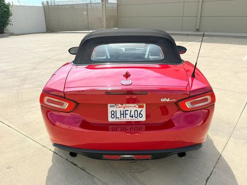 Used 2019 FIAT 124 Spider Lusso w/ Visibility Group image 13