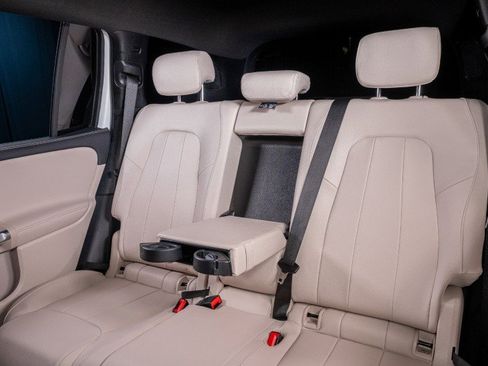 New 2025 Mercedes-Benz GLB 250 image 29