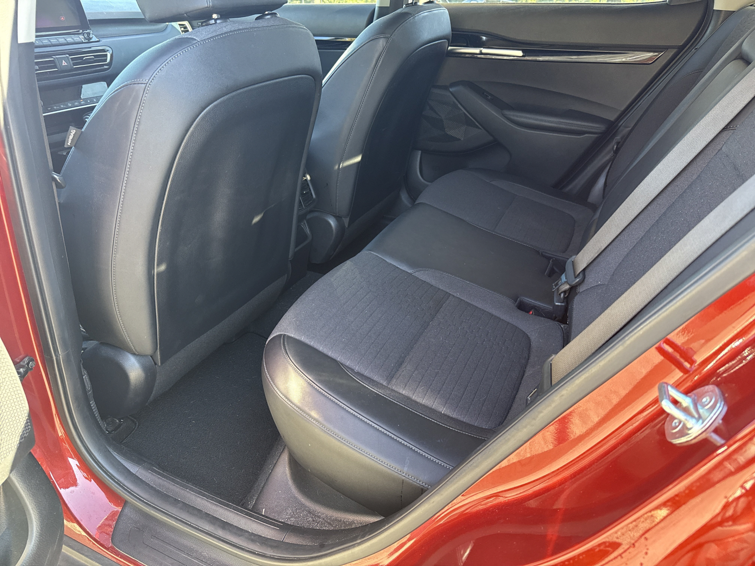 Certified 2023 Kia Seltos S w/ Navigation Package FWD image 27