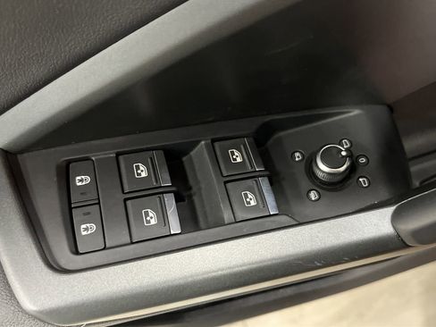 Used 2024 Audi Q3 2.0T Premium Plus w/ Premium Plus Package image 29