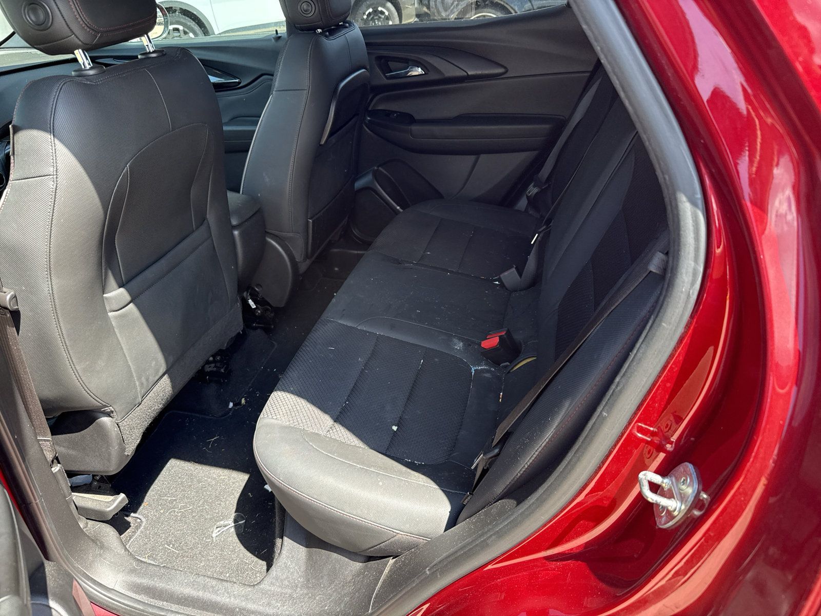 Used 2021 Chevrolet TrailBlazer RS w/ Sun and Liftgate Package FWD image 3