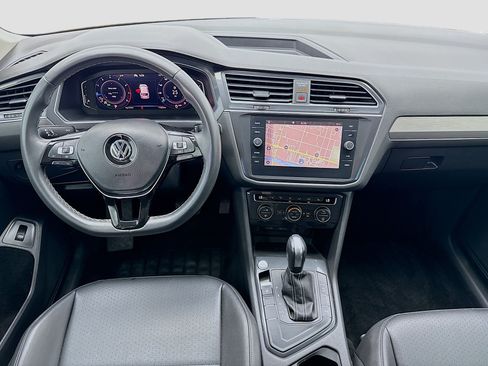 Used 2021 Volkswagen Tiguan SEL FWD image 15