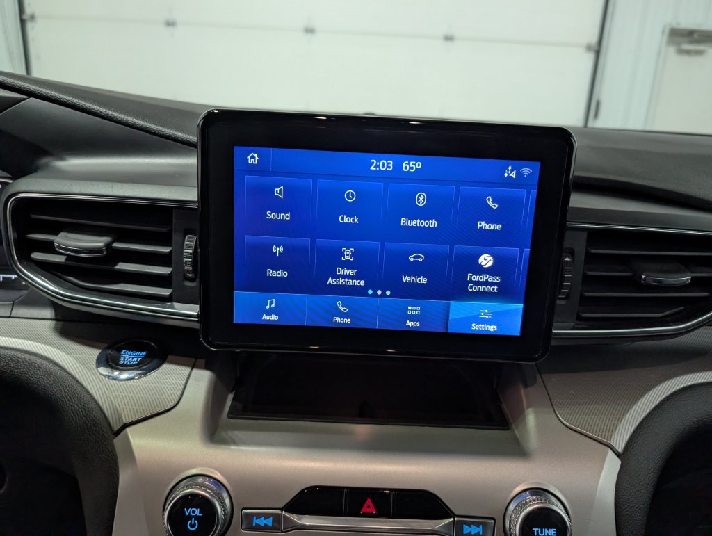 Used 2022 Ford Explorer XLT w/ Equipment Group 202A AWD/4WD image 21