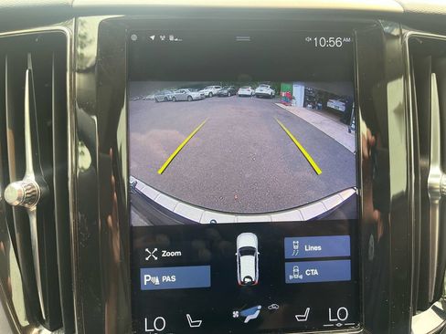 Used 2020 Volvo XC60 T6 Momentum w/ Protection Package Premier AWD/4WD image 10
