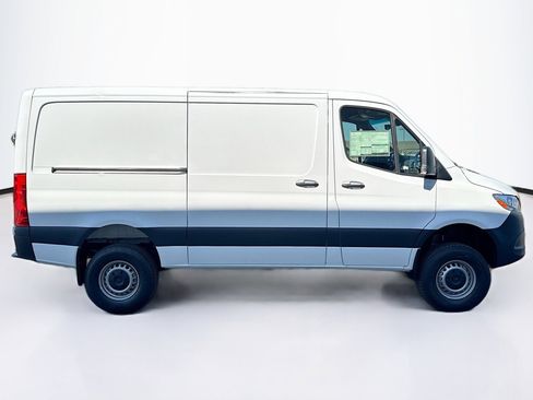 New 2025 Mercedes-Benz Sprinter 2500 image 4