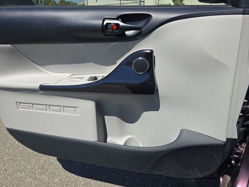 Used 2013 Scion iQ FWD image 22