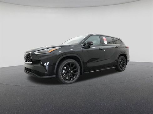 New 2026 Toyota Highlander XLE image 17