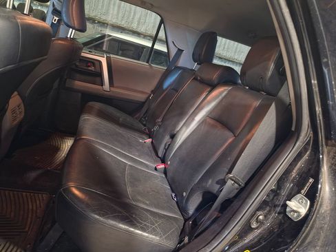 Used 2011 Toyota 4Runner SR5 w/ Premium Pkg w/Leather AWD/4WD image 7