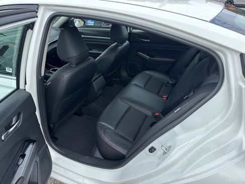 Used 2023 Nissan Altima 2.5 SR image 16