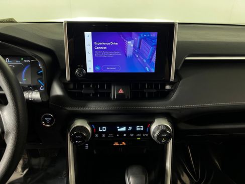 Certified 2025 Toyota RAV4 XLE AWD/4WD image 18