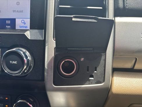 Used 2020 Ford F250 Lariat w/ Lariat Ultimate Package AWD/4WD image 33