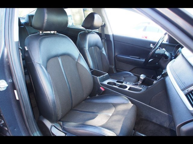 Used 2020 Kia Optima S FWD image 11