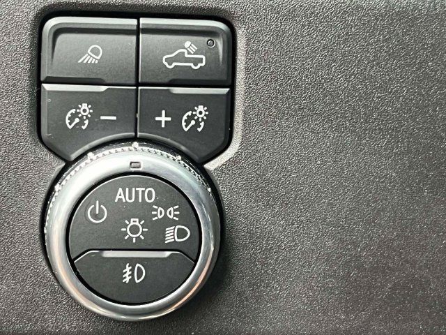 Used 2022 GMC Sierra 1500 SLT w/ SLT Premium Plus Package AWD/4WD image 27