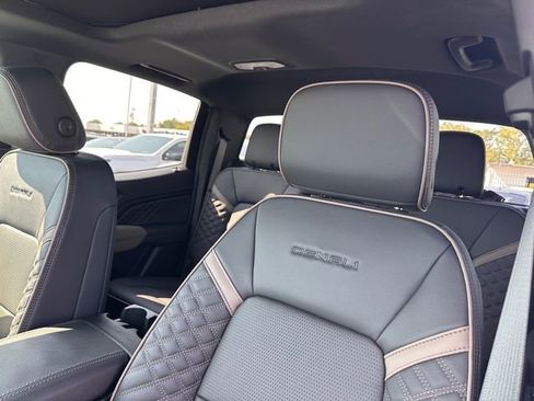 New 2026 GMC Canyon Denali image 26