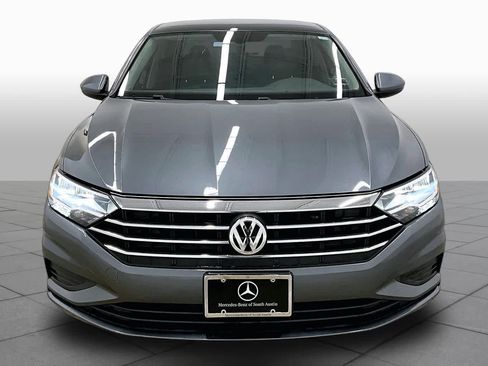 Used 2021 Volkswagen Jetta SE FWD image 4