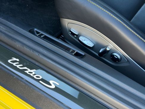 Certified 2019 Porsche 911 Turbo S image 31