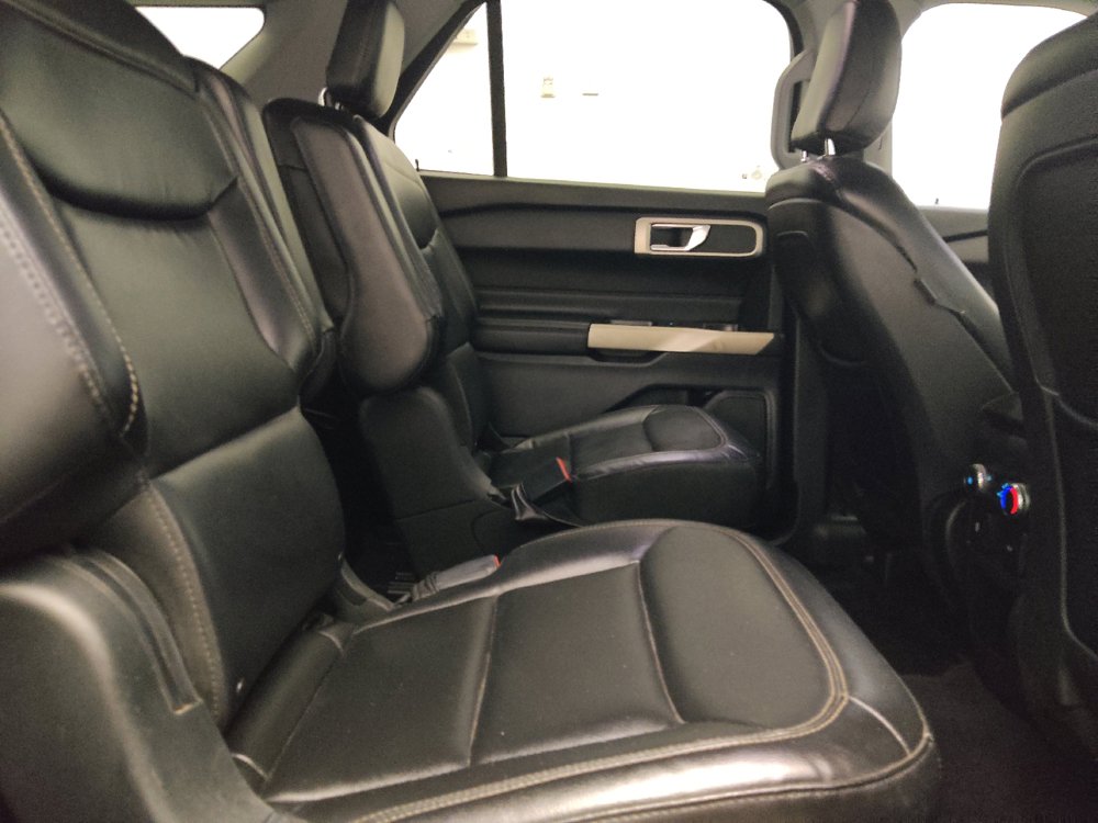 Used 2020 Ford Explorer XLT w/ Equipment Group 202A RWD image 19