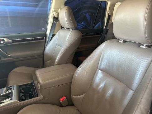 Used 2018 Lexus GX 460 Premium image 5