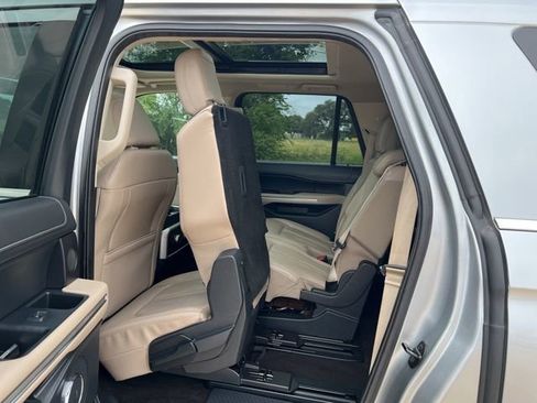 Used 2023 Ford Expedition Max Limited RWD image 14