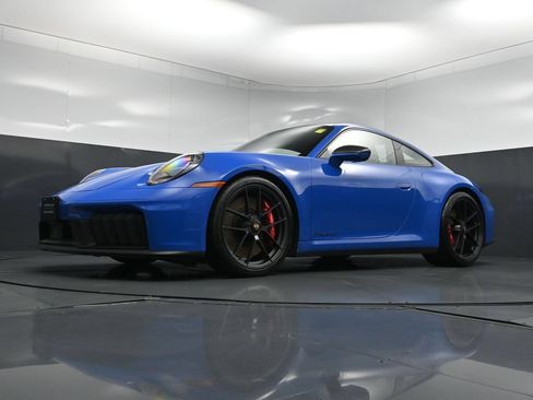 Used 2025 Porsche 911 Carrera GTS RWD image 22