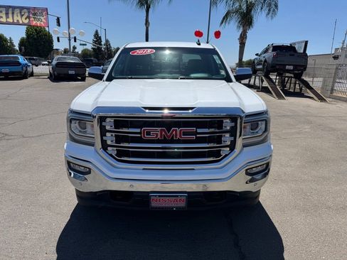 Used 2018 GMC Sierra 1500 SLT w/ SLT Premium Package AWD/4WD image 2